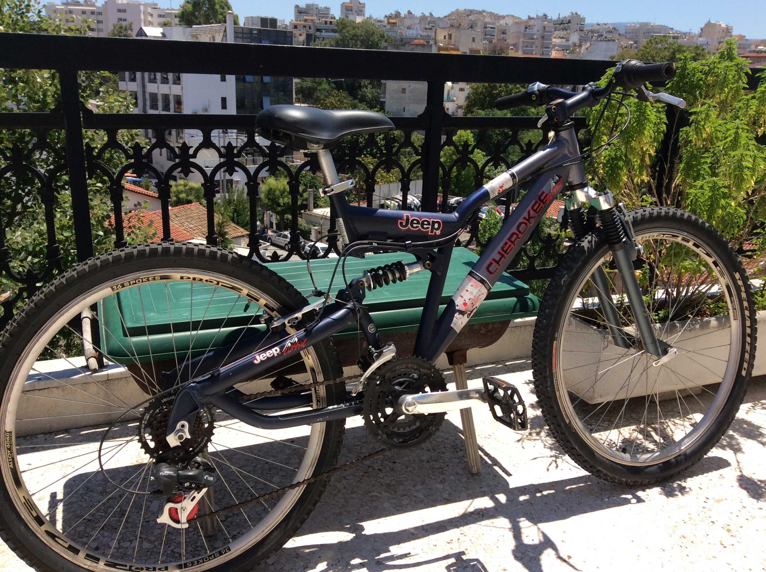 jeep cherokee bicycle